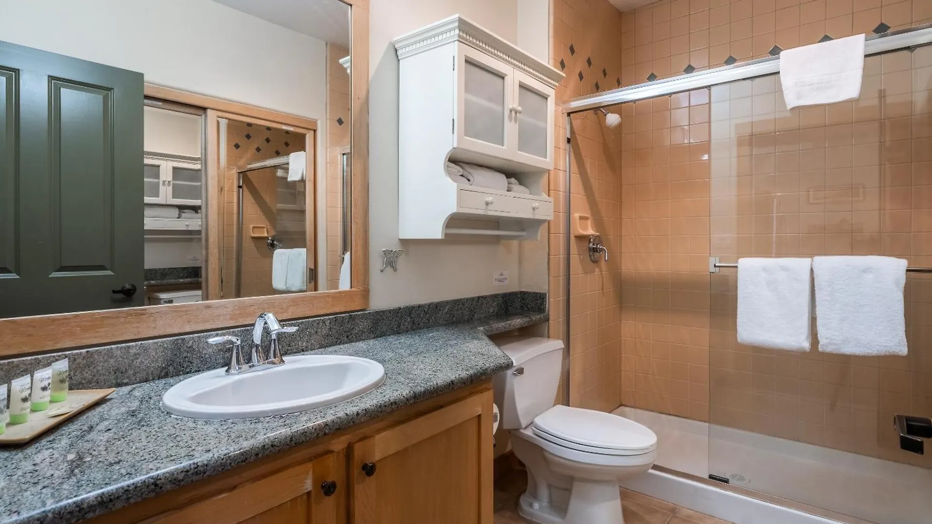 Juniper Springs Lodge #412 - Luxury Ski In Ski Out! 2 Bedroom Mammoth Lakes 0*,